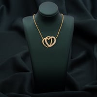 تعليقة نسائية تاخذك في عالم الجمال