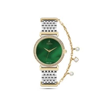 ساعة نسائية باللون الفضي والذهبي