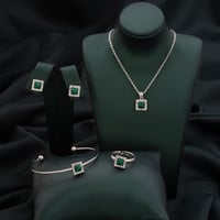 طقم أطفال باللونين الفضي والأخضر