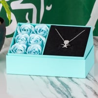 سلسال بشعار السيفين و النخلة باللون الفضي