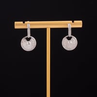 حلق نسائي تصميم BIAGIT براق