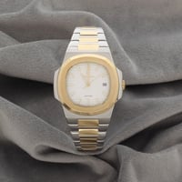 ساعة رجالية باللونين الفضي والذهبي