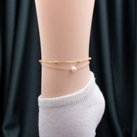 خلخال نسائي باللون الذهبي