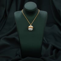 سلسال بقلادة دائرية أنيقة تاتي بعدة الوان فاتنه تن...