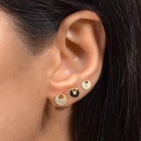 حلق نسائي ذهبي 6 قطع تصميم متميز وملفت