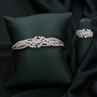 طقم اسوارة وخاتم باللون الفضي