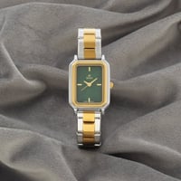 ساعة نسائية باللونين الفضي والذهبي