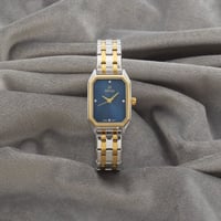 ساعة نسائية باللونين الفضي والذهبي