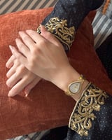 ساعه استيل متفردة ذهبي