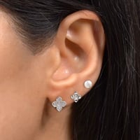 حلق نسائي 6 قطع تصميم الزهور الفاتنه