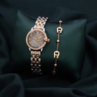 طقم ساعة استيل وإسواره استيل راقيه باللون الفضي وا...