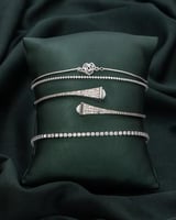 الحضور الملفت يبدأ بإختيار طقم اساور ناعم مميز