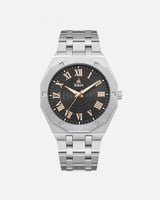 ساعة تعزز إحساس الفخامة