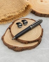 طقم بتصميم عصري وملفت