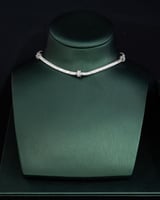 تألقي كأميرة مرصعة بالنجوم مع هذا الطقم الفاخر