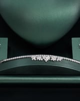 طقم نسائي زركون يجذب الأنظار اليك باللون الفضي