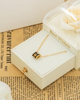 تعليقة بتصميم متفرق فاخرة