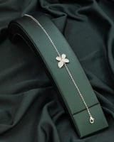 اسوارة فاخرة بلمسة ناعمة