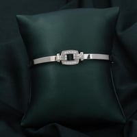 اسوارة أنيقة يمكنك تنسيقها مع اطلالتك المسائية