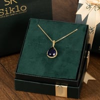 تعليقه بأسلوب راقٍ لا يخبو بريقه