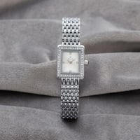 ساعه استيل باللون الفضي أبيض