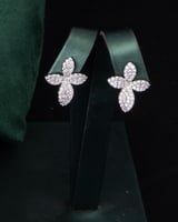 طقم إكسسوار نسائي فاخر مناسب للسهرات