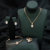 زيني عنقك طفلتك بأجمل تصميم