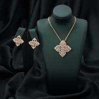 طقم لوحة فنية ملفوفة حول عنقك