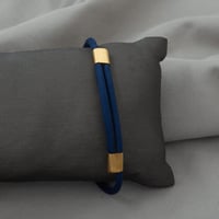 اسوارة خيط رجالية كحلي انيقه وحديثه