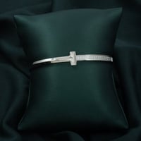 اسوارة تاخذك في عالم الجمال