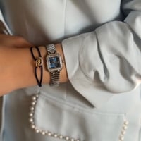 طقم ساعة وإسواره أنيق باللون الفضي ميناء كحلي