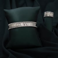 طقم اسوارة وخاتم باللون الفضي