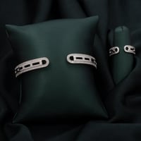 طقم اسوارة وخاتم باللون الفضي