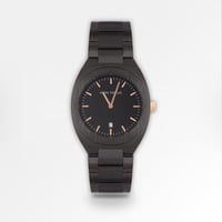 ساعة رجالية باللون الأسود