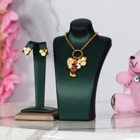 طقم بناتي بتصميم أنيق يمنح إطلالت طفلتك تفرد لاينت...