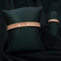 طقم اسوارة وخاتم باللون النحاسي