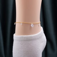 خلخال نسائي باللون الذهبي