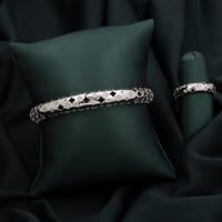 طقم اسوارة وخاتم باللون الفضي