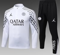 طقم تمارين باريس الابيض 26/25