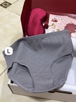 بانتي رمادي من مجموعة الراحة الشهرية