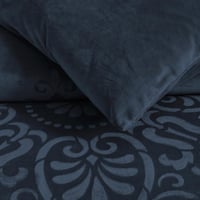 مفرش مزدوج مخمل - 7 قطع - سلسلة لامورا - أزرق داكن