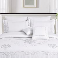 مفرش مزدوج مطرز - 9 قطع - سلسلة لورا - أبيض