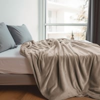 بطانية مخمل خفيفه بمقاس مزدوج - 260 × 240 - سلسلة...