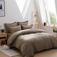 مفرش فندقي مزدوج مع الحشوة القابلة للنزع - 9 قطعة...