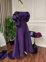 فستان بنفسجي فخم قصه اوف شولدر مع تصميم مجعد حول ا...