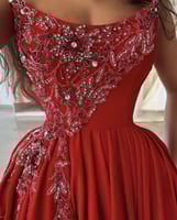 فستان سهرة احمر طويل