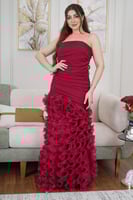 فستان احمر طويل