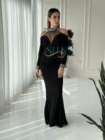 فستان اسود ناعم