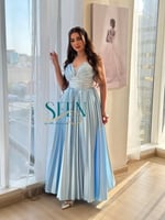 فستان سماوي فاتح منفوش