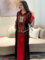 جلابية عسيرية لون أحمر مطرزة